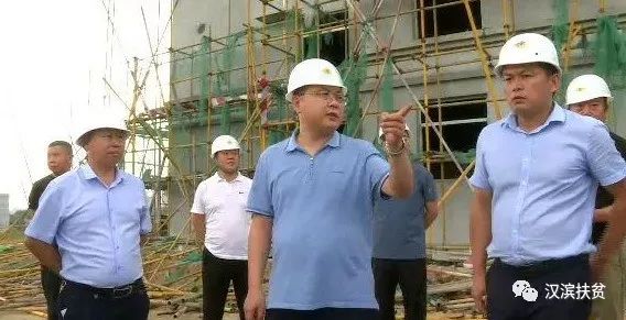 汉滨区政府区长范传斌检查城区五大社区搬迁入住工作