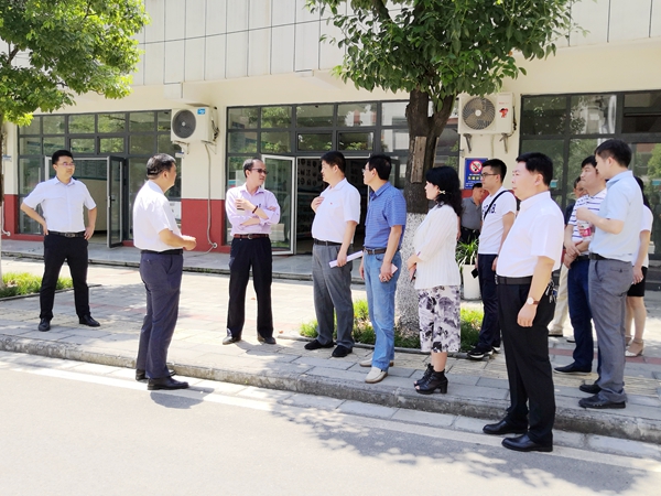 了解汉滨初中高新校区办学情况.jpg